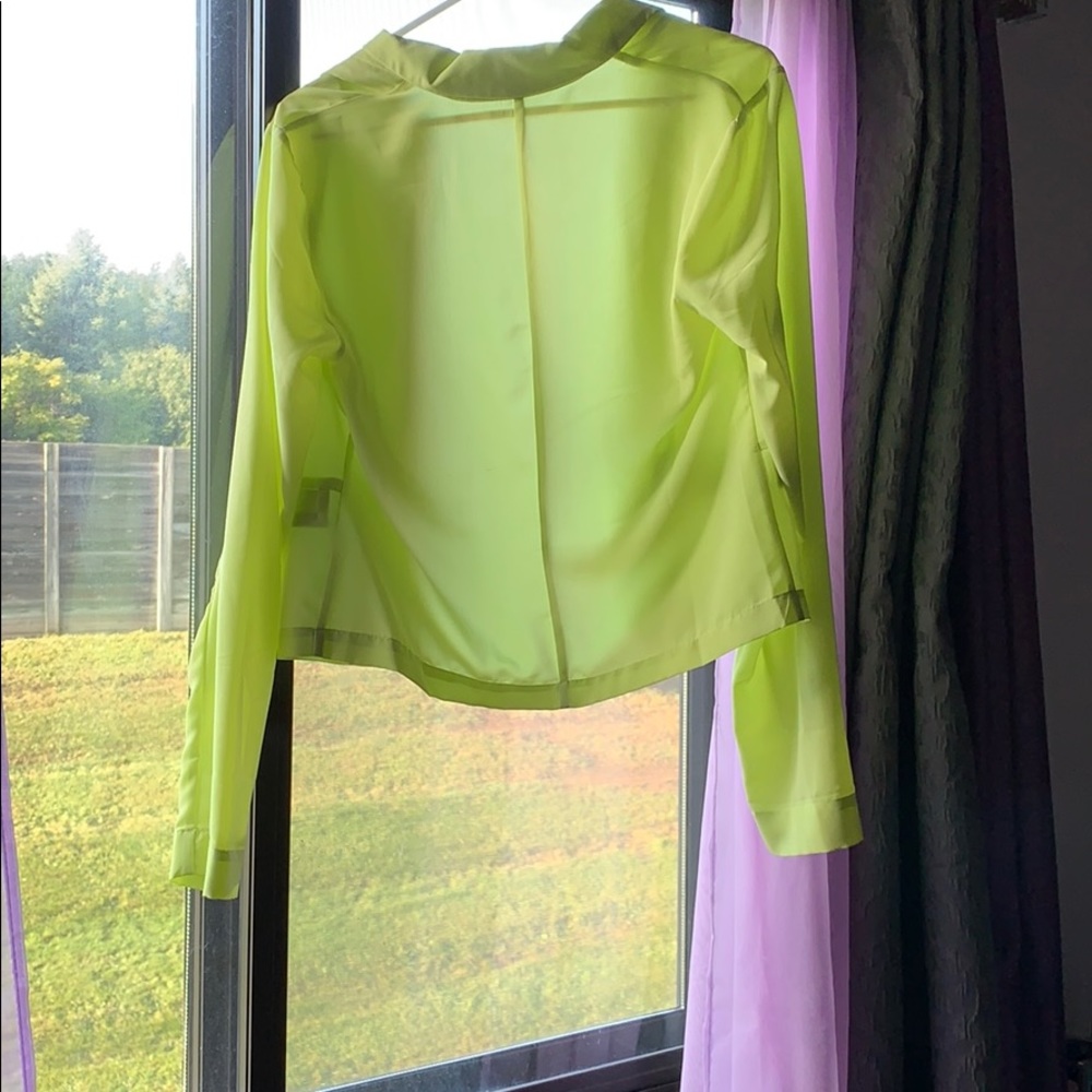 Blazer - Picture 2 of 2